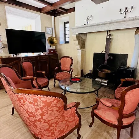 Chateau Le Perchoir Bed & Breakfast Montelimar